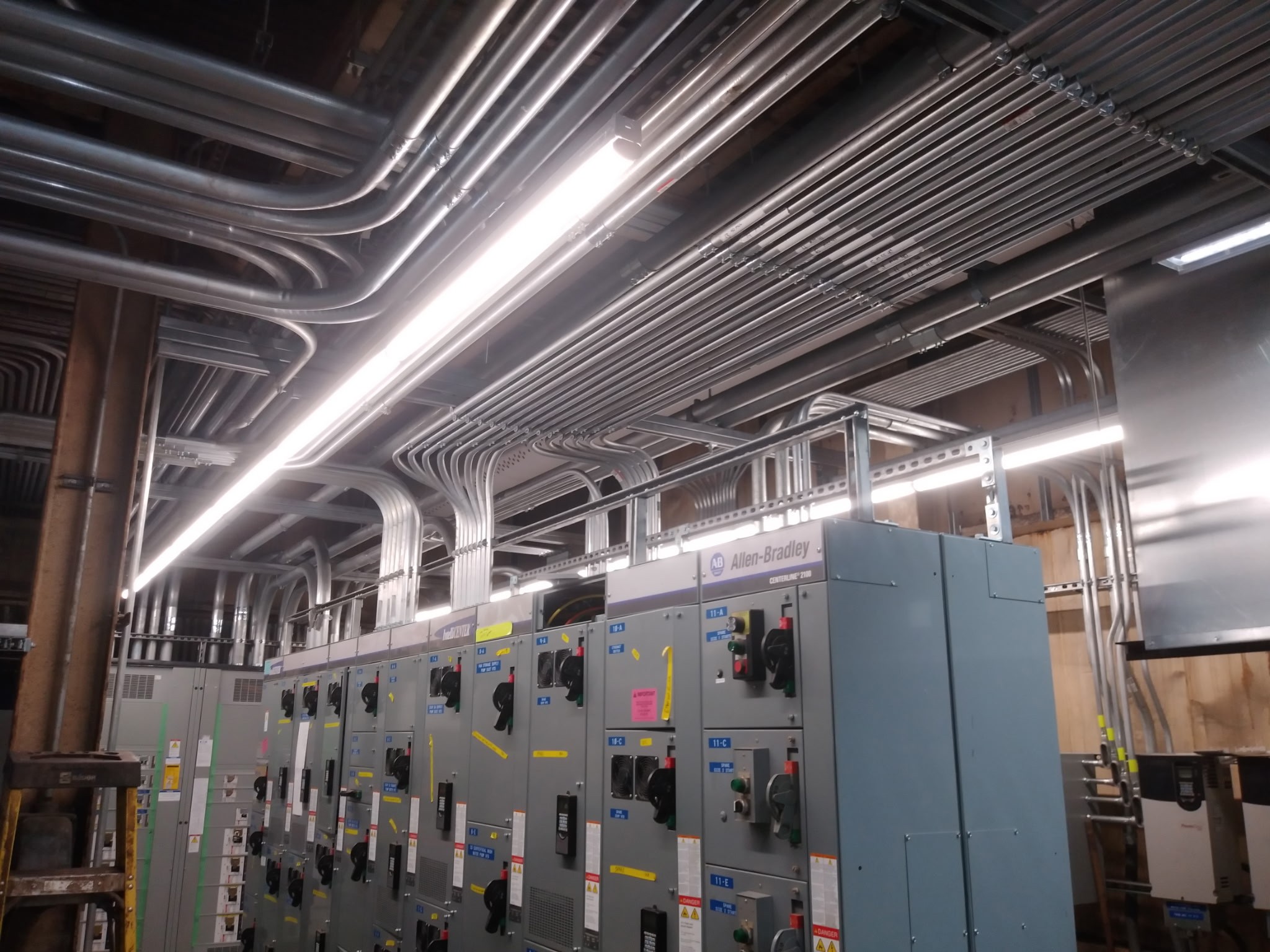 Industrial Electrical Service 1